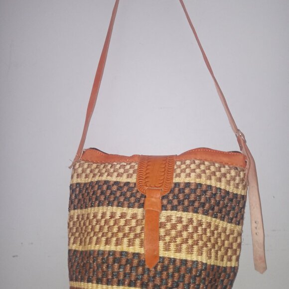 Small/medium  sisal Kiondo Kikuyu bag - Picture 2 of 4